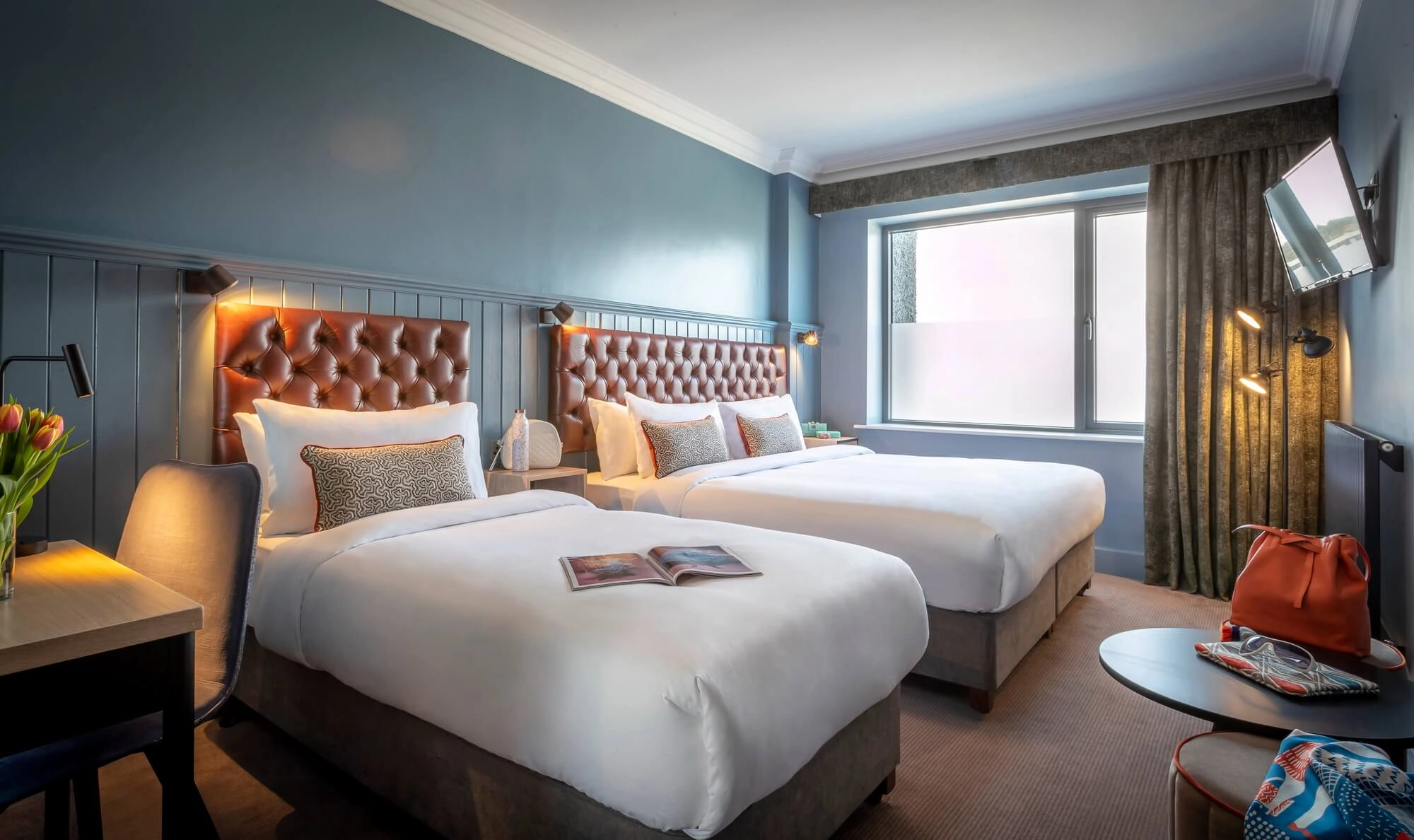 Superior Room Shoreline Hotel