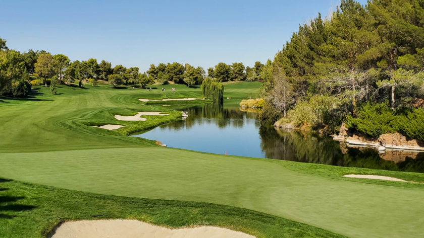 Guests enjoy a lush golf course with manicured greens, scenic water features, and serene nature, ideal for relaxation.